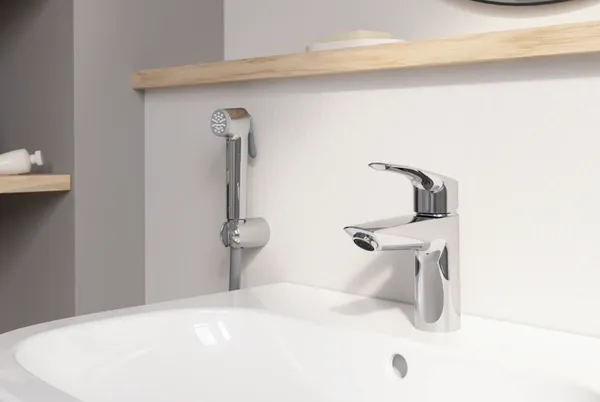 Змішувач для раковини з гігієнічним душем Grohe Eurosmart New (23124003)