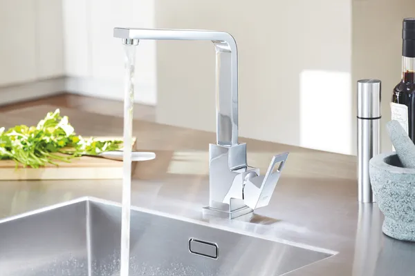 Змішувач для кухні Grohe Eurocube (31255000)