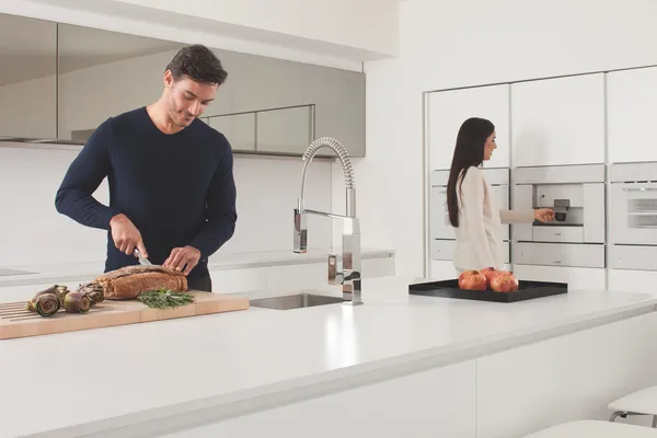 Змішувач для кухні з гнучким виливом Grohe Eurocube (31395000)