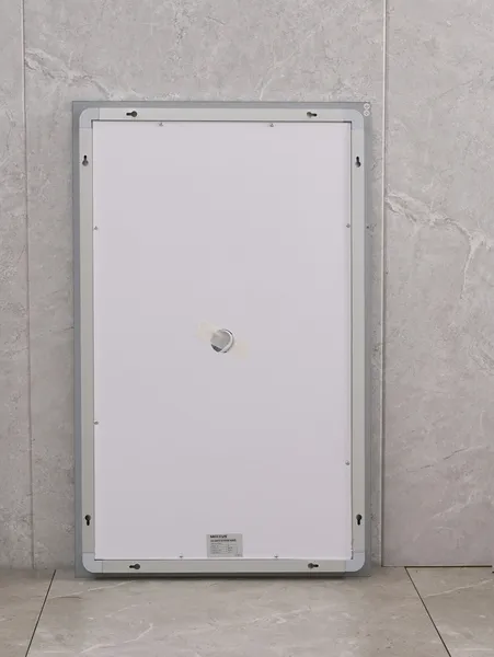 Дзеркало Mixxus HARD MR06-60x80 з Led Touch, Anti-fog, димером, регулятором яскравості, годинником (MI6929)