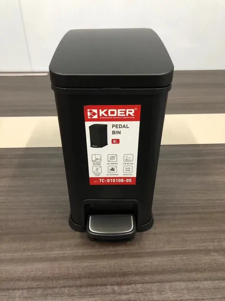 Відро для сміття з плавним закриттям прямокутне Koer TC-010108-05 8 л колір чорний (KR5593)