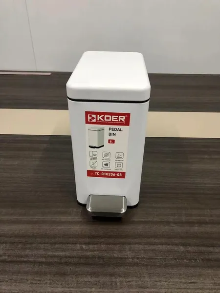 Відро для сміття з плавним закриттям прямокутне Koer TC-010206-08 6 л колір білий (KR5595)