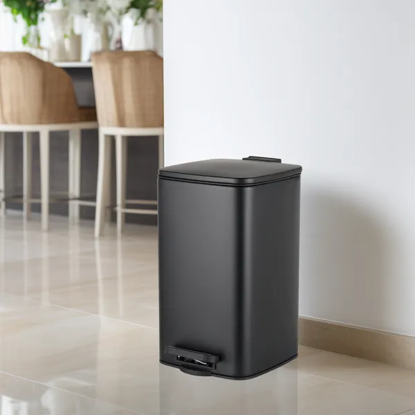Відро для сміття з плавним закриттям квадратне Zerix Kubix-TC0108 Black 8 л колір чорний (ZX5892)