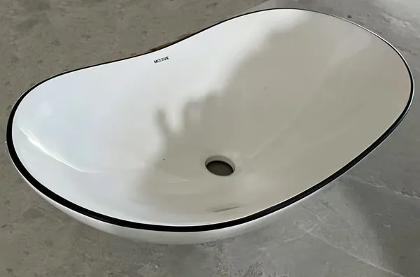 Раковина накладна Mixxus Premium WAVE-0105 EDGE BLACK 620х360х160mm (MP6556)