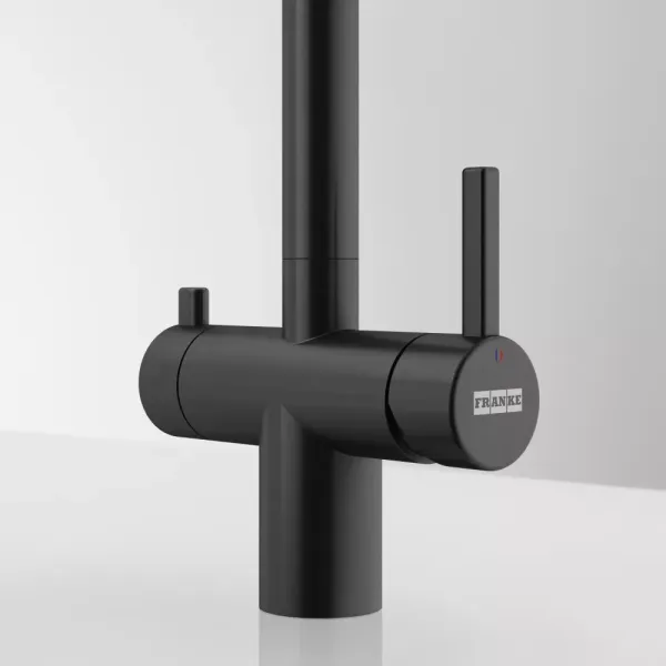 Atlas Neo Clear Water Pull Out, змішувач з витяжним виливом з під'єднанням до фільтра, інд. чорний